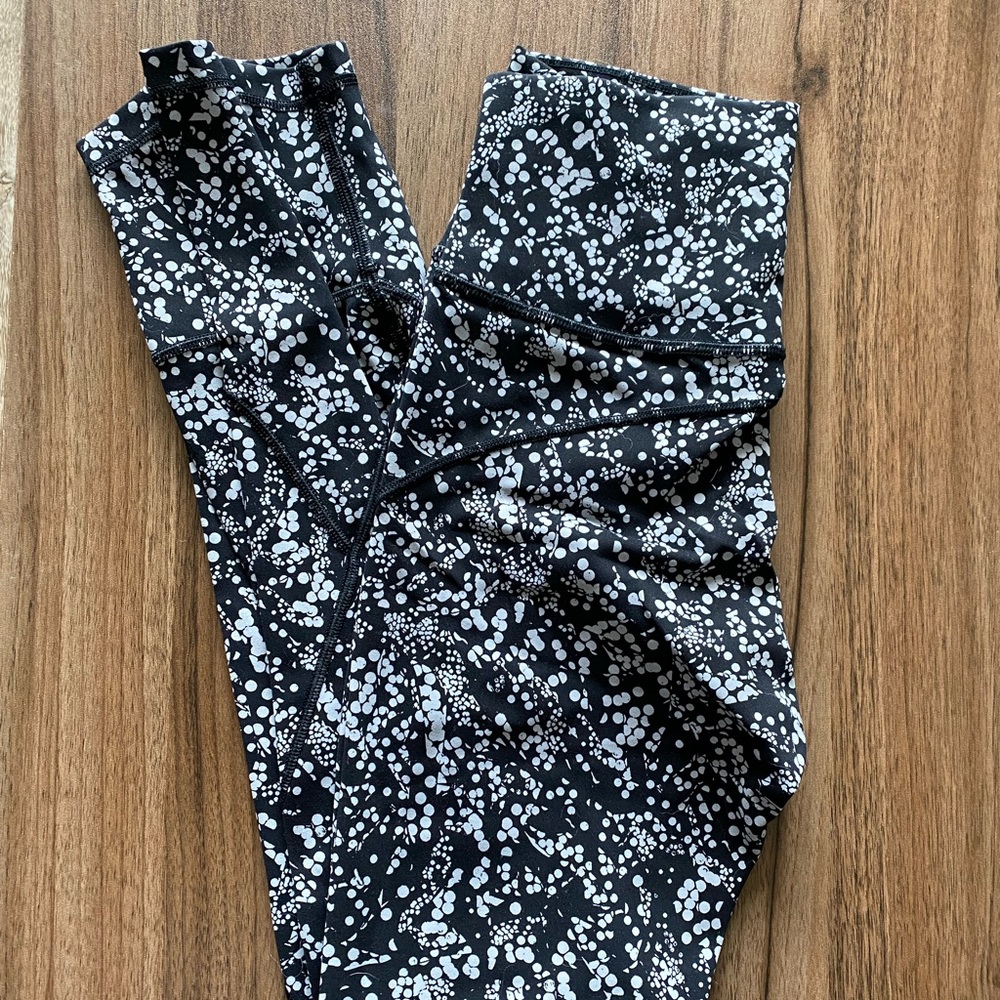 Lululemon In Movement Leggings - Size 2